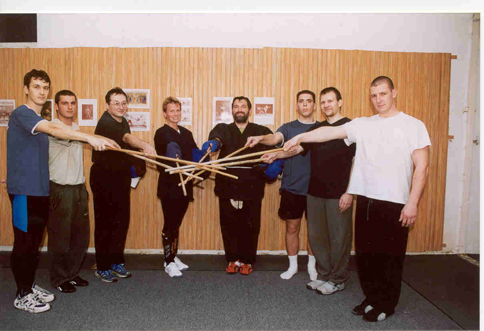 Canne edzőtábor csapata, középen Gerhard Schmitt